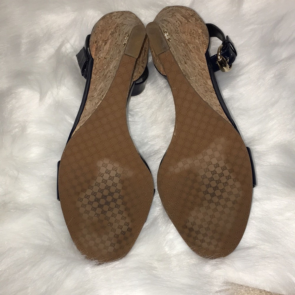 ❌SOLD❌ Gucci, 41, like new navy blue wedges - Picture 6 of 7
